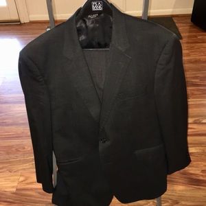 46R Jos A Bank Charcoal Suit